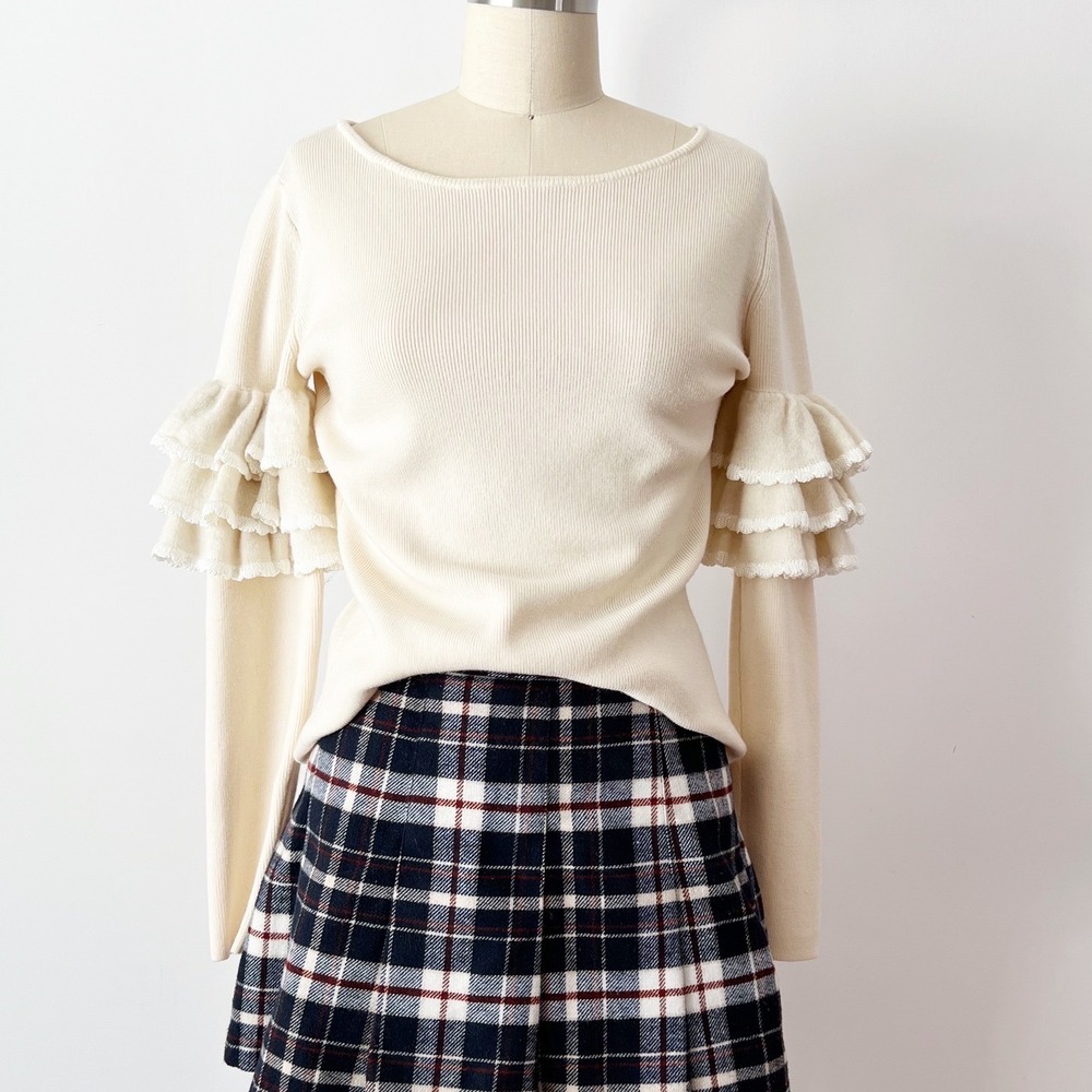 Club Monaco Ribbed Wool Blend Sweater Cream Tiered Ruffle Sleeve‎ Feleesha M